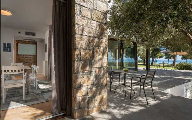 Sea La Vie Retreat Villas