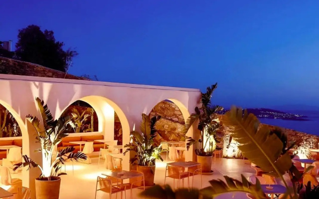7 Bedroom Villa Florentine in Mykonos - BLG 69225
