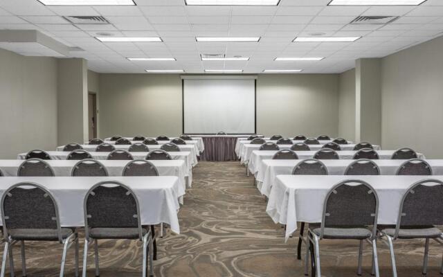 Holiday Inn Rockford by IHG