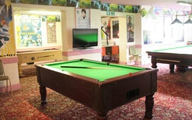 Surfers Hotel