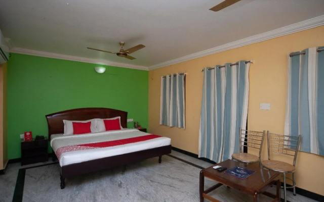 Sruthi Residency By OYO Rooms