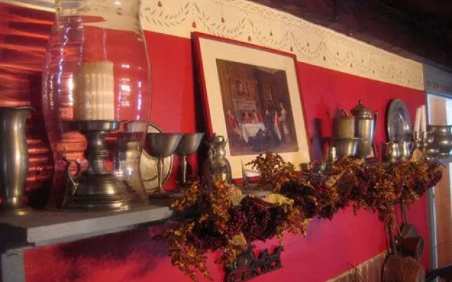 Holiday Guest House Bed & Breakfast