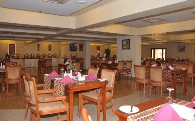 Reef Al Malaz Hotel International (Formerly Tulip Inn Al Reef)