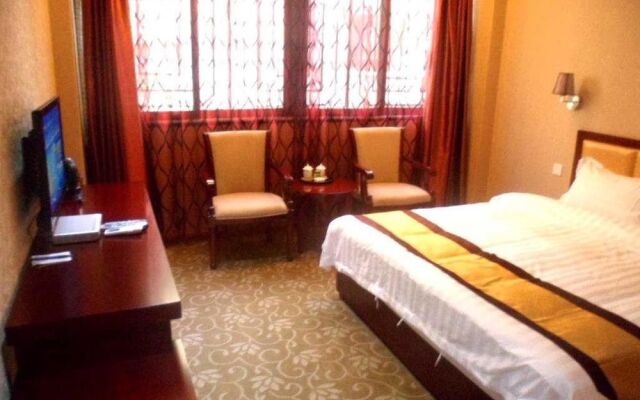 Lufeng Hotel
