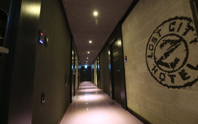 Lost City Z Hotel