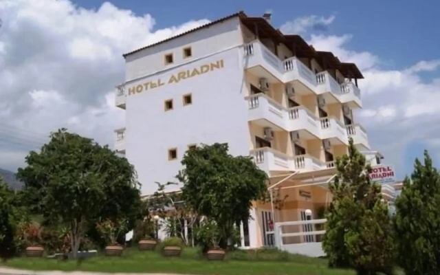 Ariadni Hotel