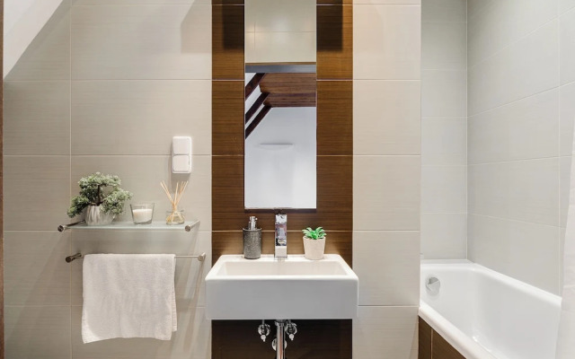 Lumina 2-level charming apart