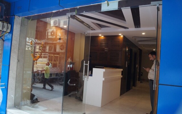 Optimum Oxford International