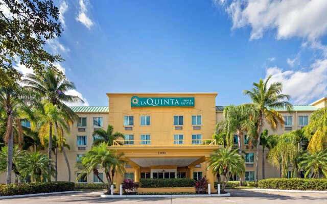 La Quinta Inn & Suites by Wyndham Sawgrass