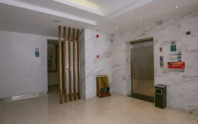City Comfort Inn Hotel (Kunming South High-Speed Railway Station Baicheng University Town)