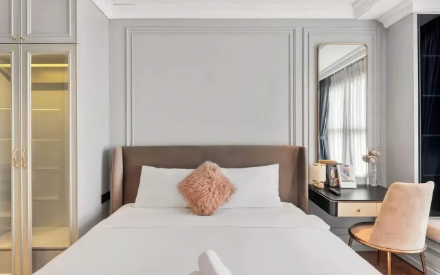 Urban Zen Saigon - Royal Apartment D4