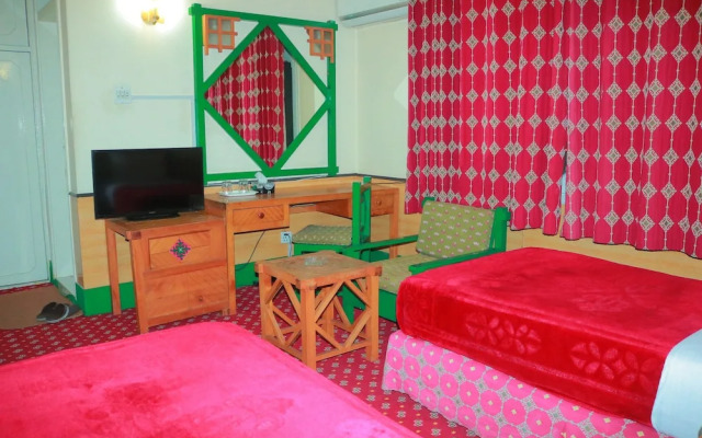 Grand Continental Hotel Gilgit