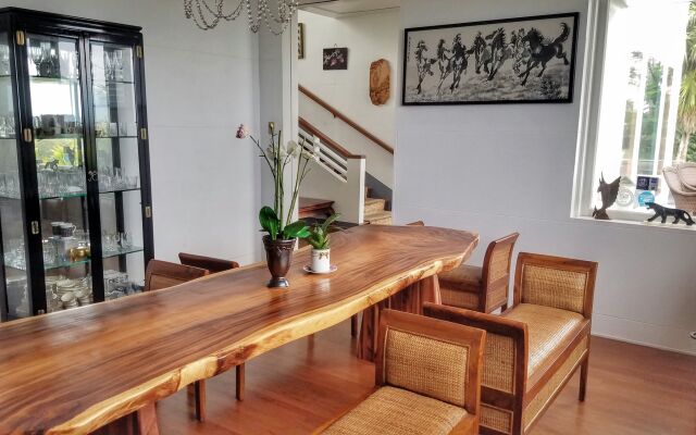 Hilltop Vacation Rental