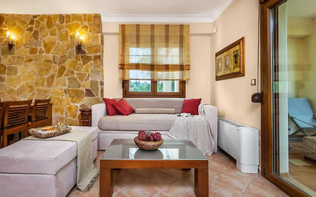W Villas Halkidiki