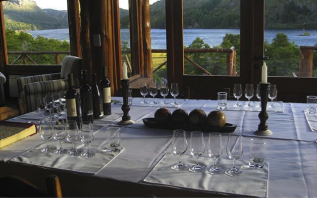 Laguna Larga Lodge