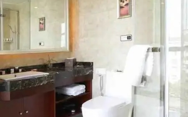 Jinjiang Metropolo Hotel (Zhoushan City shenjiamen)