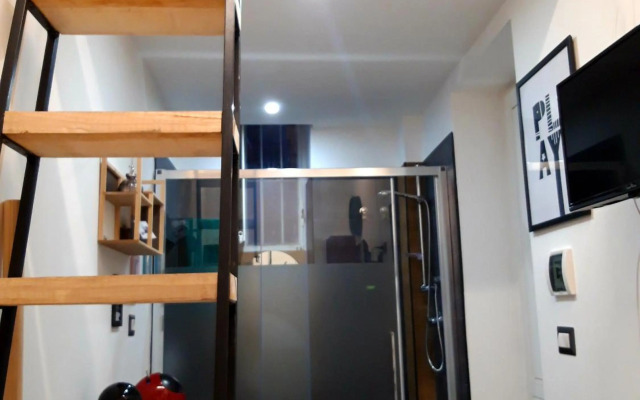 Metro Station MiniMini VAN house