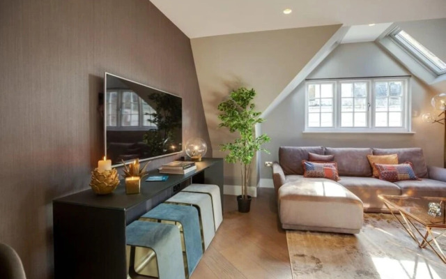 Amazing Roof Terrace Apartment 1-bedroom in London