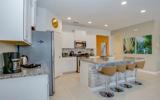 Broadaok Drive Villa Solterra 6091