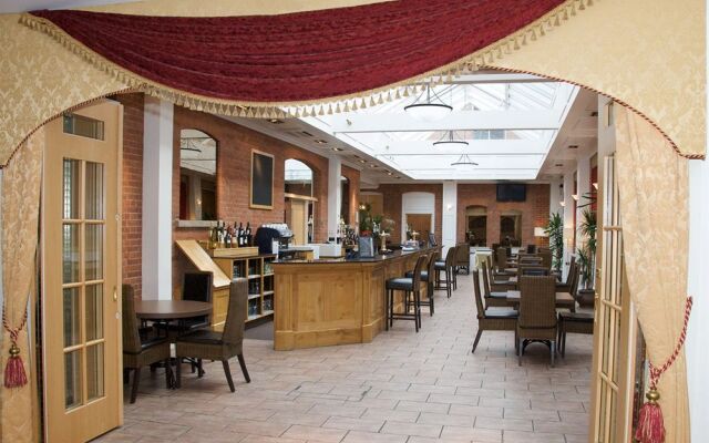 Oakwood House Hotel