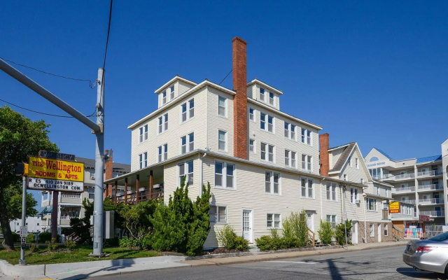 hotelImage