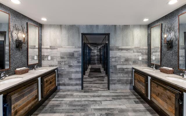 Crowne Plaza Resort Asheville by IHG