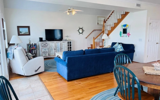 Mclaurin Manna At Holden Beach 4 Bedroom Home by RedAwning