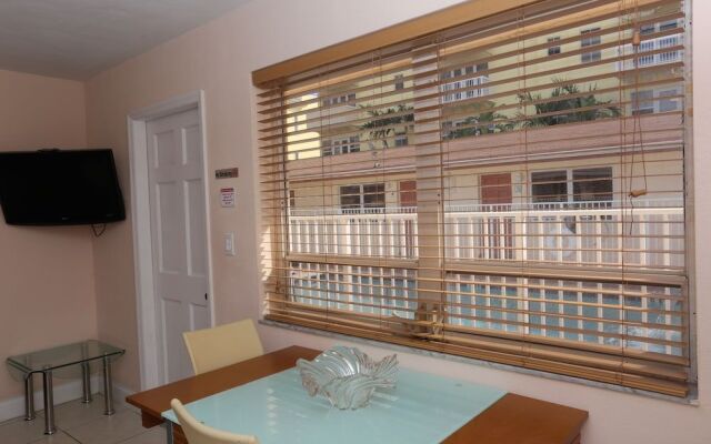 Lauderdale Villas, Suites by the Sea