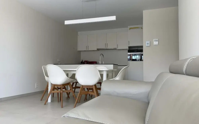 Huswell - Family-friendly Apartment in Nieuwpoort With Shared Summer Pool