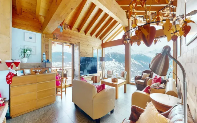 Etoiles des Neiges Luxe & Jacuzzi Chalet