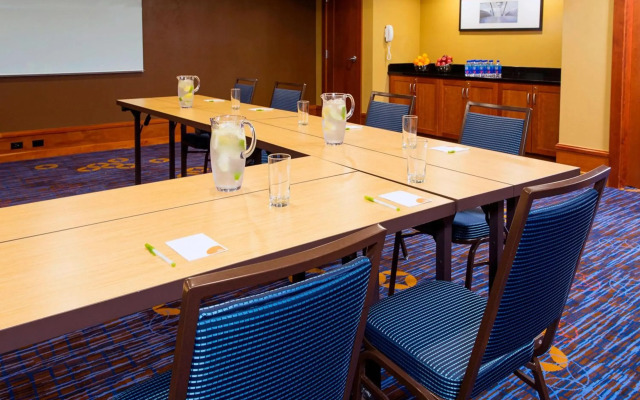 Courtyard by Marriott Rochester Brighton