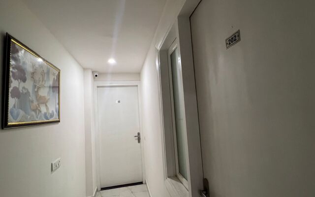 Ssd Plaza Hotel