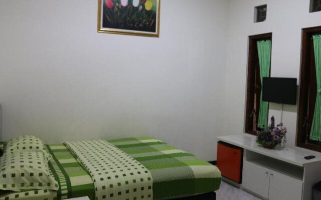Griya Banaran Home Stay Kediri