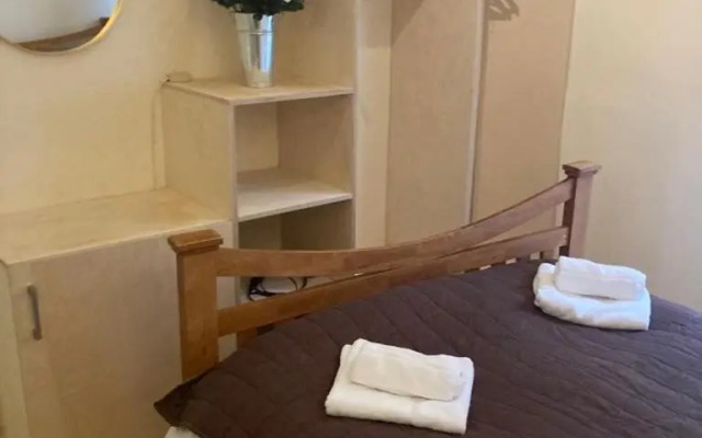 The Broughton Road Residence