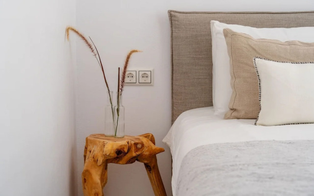 Villa Ama Plaka With 3 Bedrooms and 3 Bathrooms