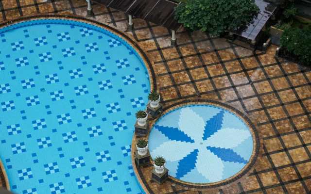 Homey and Warm 2BR Mediterania Palace Apartment