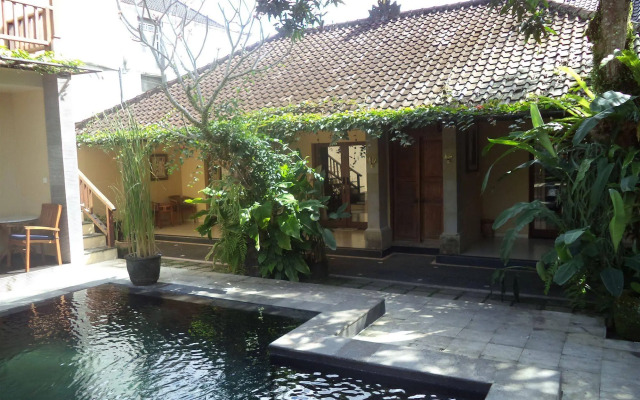 Lokasari Bungalows Spa & Gallery