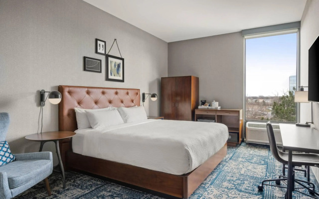 Four Points by Sheraton Chicago Westchester/Oak Brook