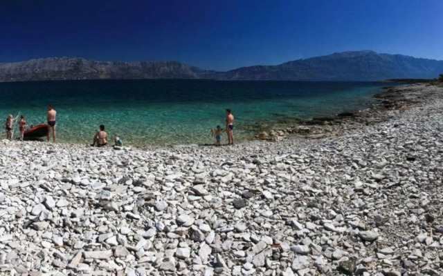 Ennio - 100m From the Beach - A3 Žuti