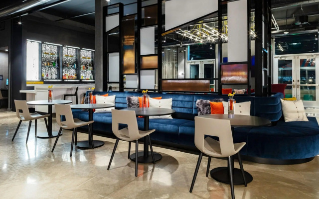 Aloft Dallas Arlington South