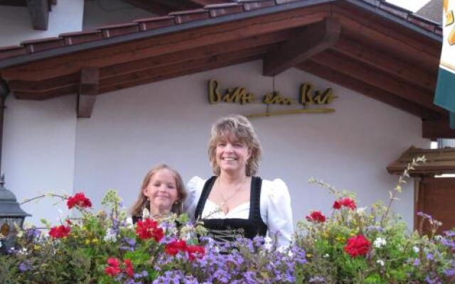 Hotel-Hauensteiner-Hof