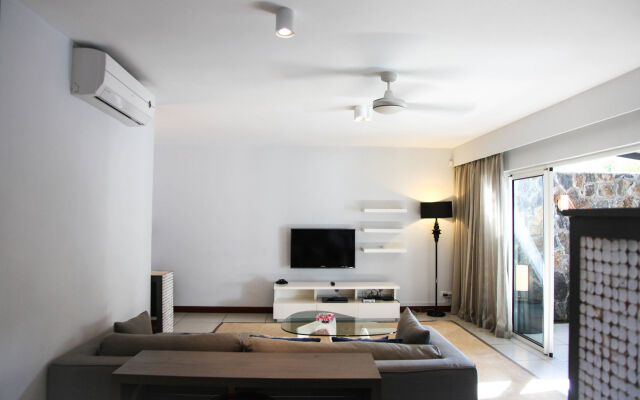 Plage Bleue Beachfront Apartments By Lov