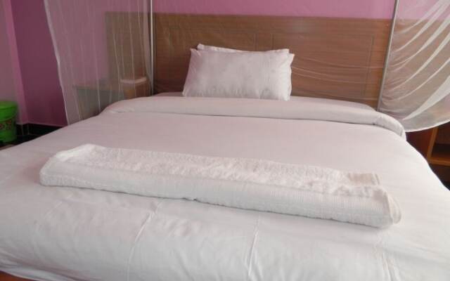 Chrysalis Guest House and Restaurant