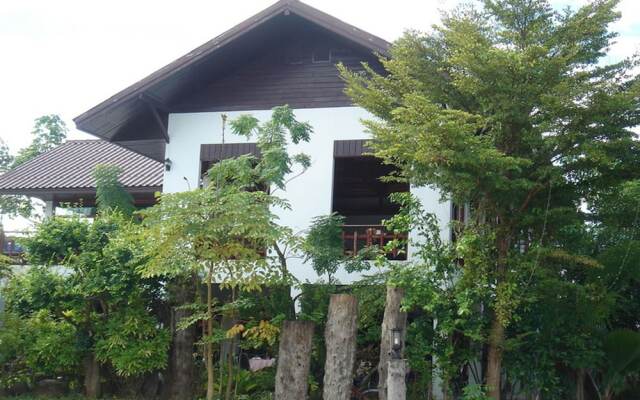 Thongpaeka Hotel
