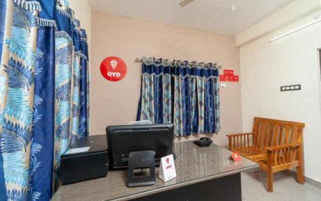 OYO 25021 Rajam Residency