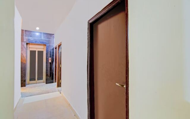 Roomshala 030 Lisa Homes