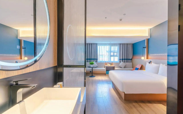 Ni Hao Hotel (Nanning Wuyi Interchange Subway Station)