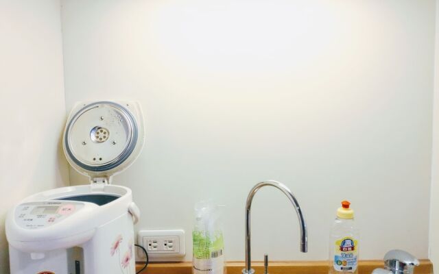 Shana Skyline Hostel