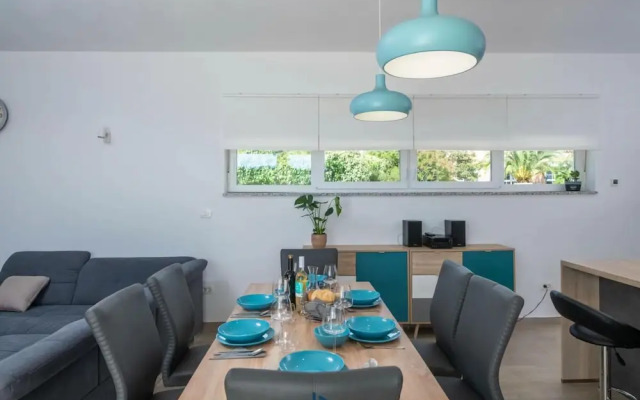 Sandi Comfortable Holiday Residence