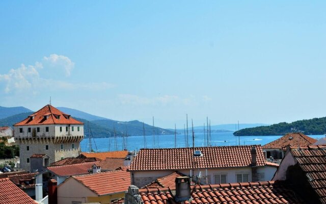 Sea View Apartment on Walking Distance to sea